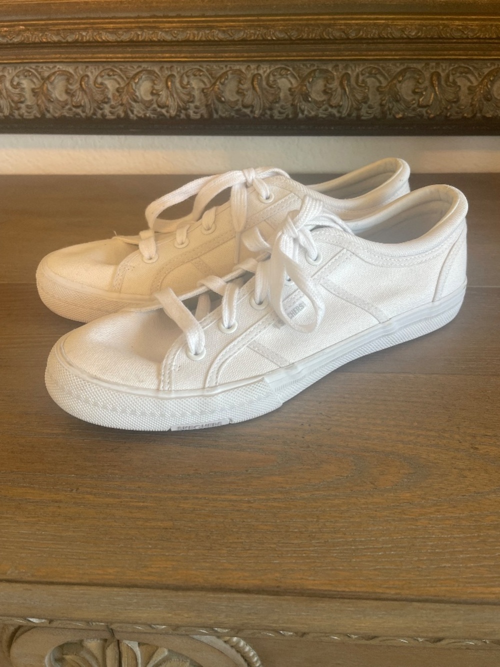 Skechers White Canvas Utopia Memory Foam Sneakers Lace Ups Comfort Versatile 9 - Picture 2 of 8